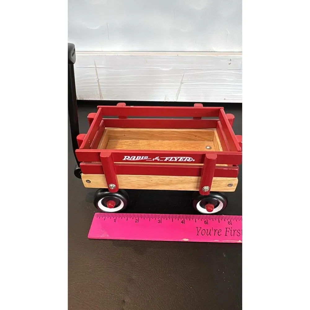 Radio Flyer Red Wooden Miniature Wadon Model for Dolls and bears